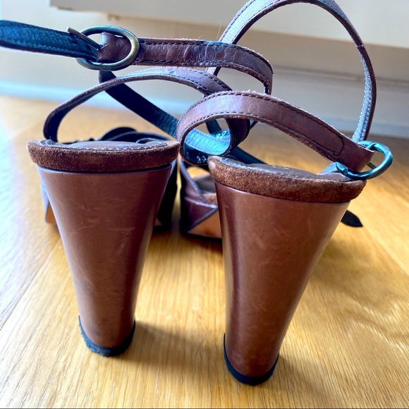 C Doux || Spanish brown leather, details in suede and metal, high heeled sandals - Picture 4 of 5